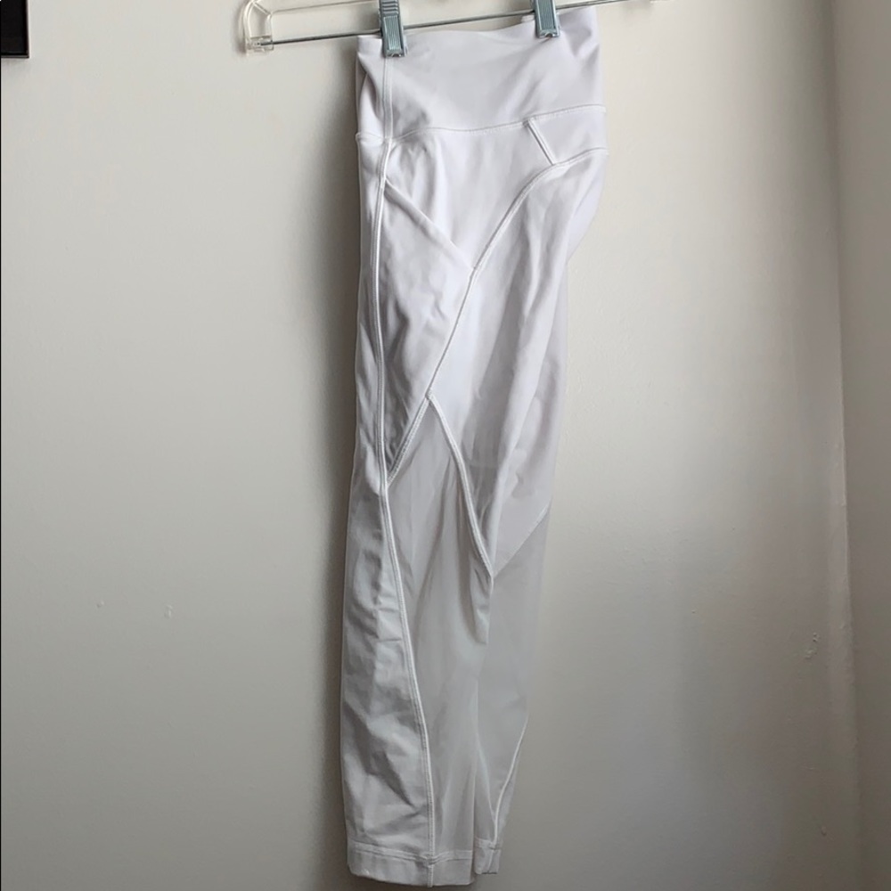 Lululemon white cropped leggings